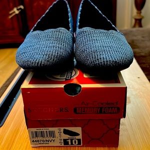 Skechers navy blue flats size 10